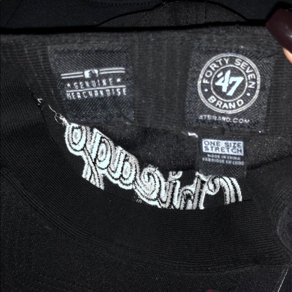 hat. - Picture 5 of 6